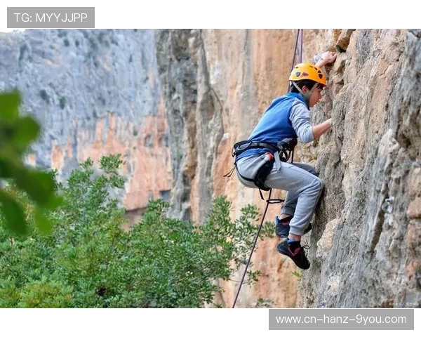 成都攀岩队的挑战与成长揭秘攀岩巨献的背后故事与精神探索